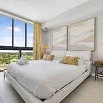 Modern Hotel With Pool & Gym In Prime Doral Location