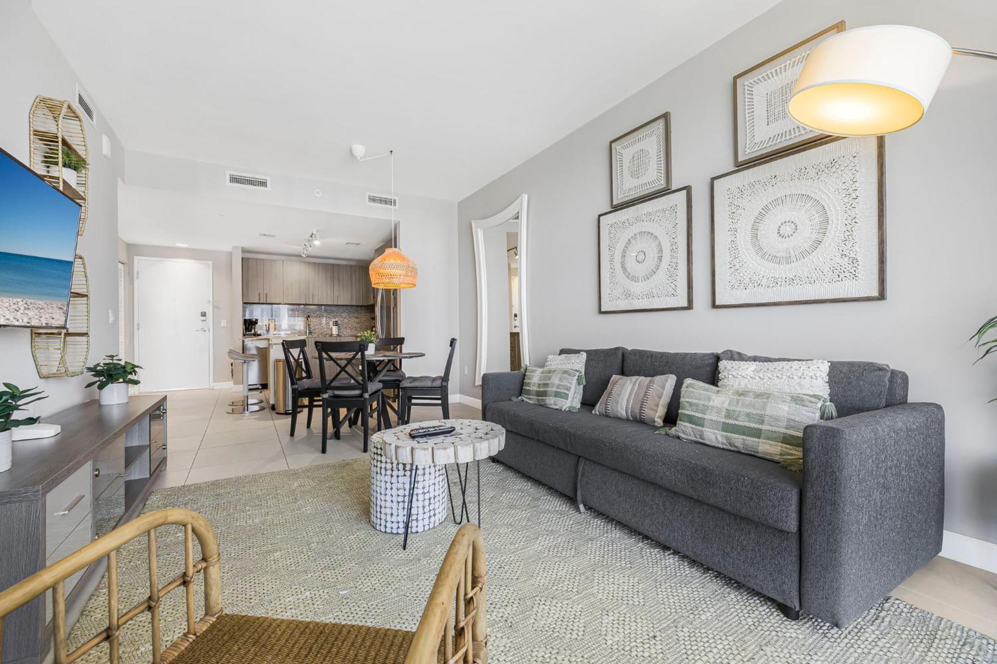 Modern Hotel With Pool & Gym In Prime Doral Location Appartamento Miami